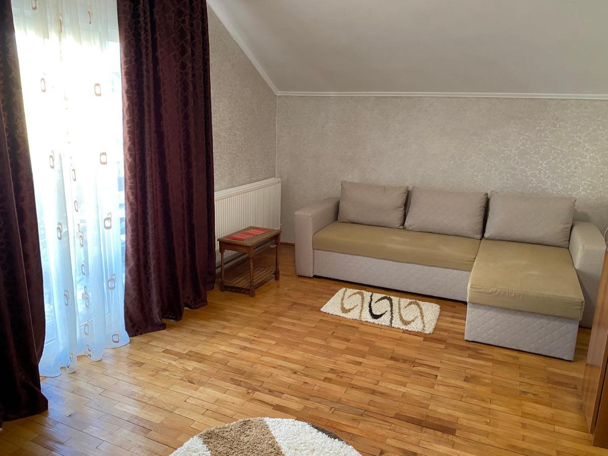 쿠티에데아게스 Apartament Mansarda 아파트 외부 사진