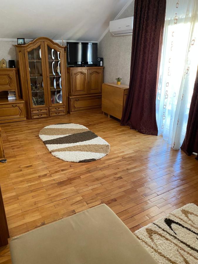 쿠티에데아게스 Apartament Mansarda 아파트 외부 사진